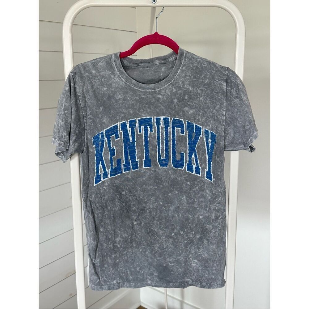 Kentucky‎ Wildcats vintage style t-shirt sz small